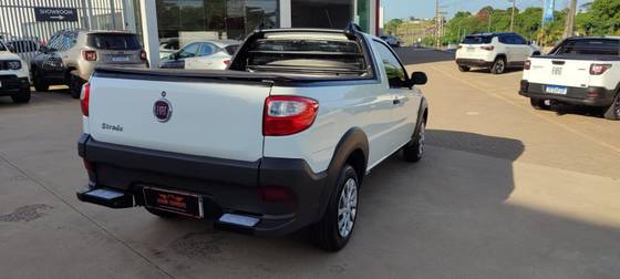FIAT STRADA 1.4 MPI HARD WORKING CE 8V FLEX 2P MANUAL FIAT STRADA 1.4 MPI HARD WORKING CE 8V FLEX 2P MANUAL